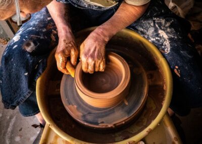 Un taller cerámico artesanal por Mar Pallarès para Lizzy